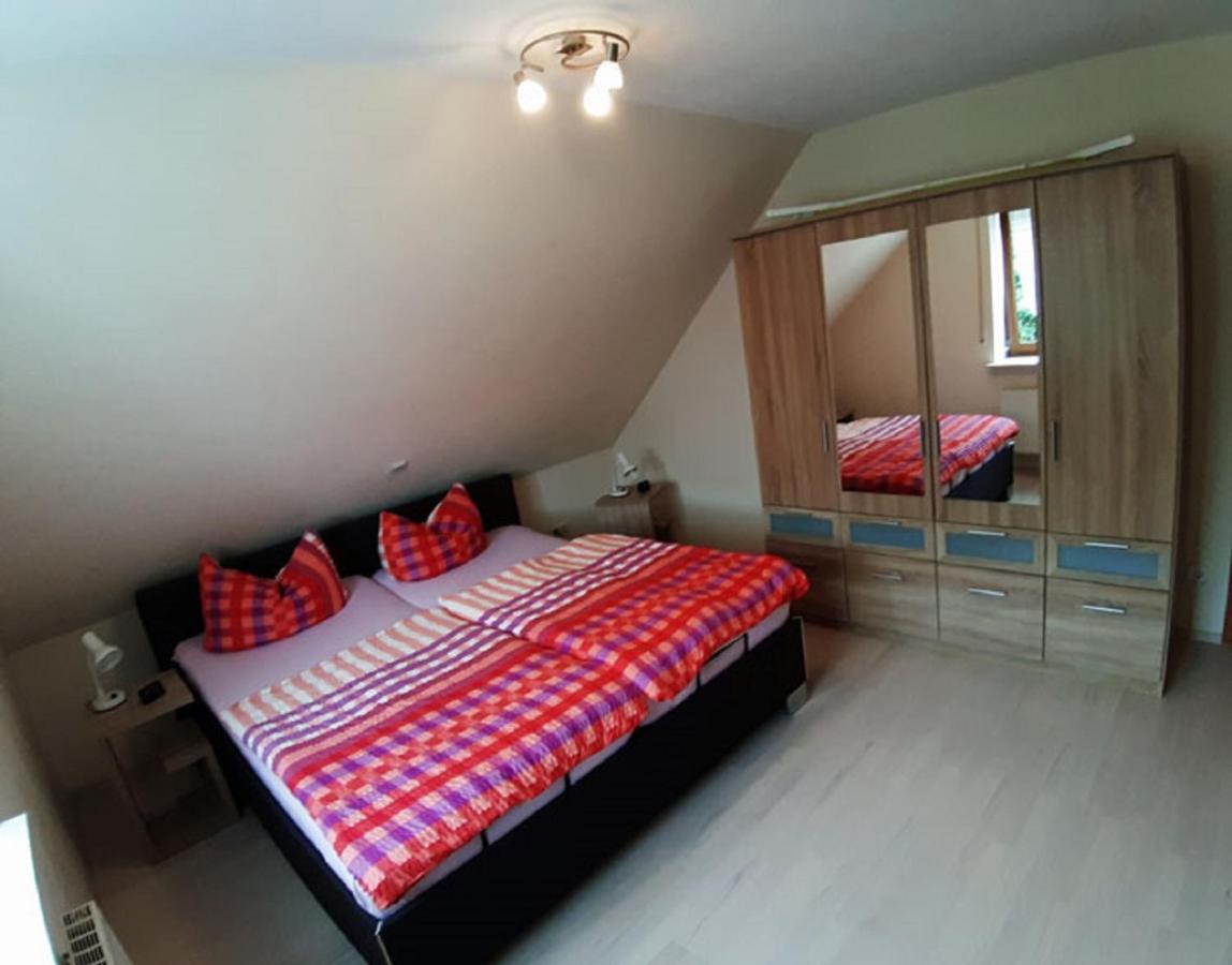 Ferienwohnung Reuter Christine บัดชตาฟเฟลชไตน์ ภายนอก รูปภาพ